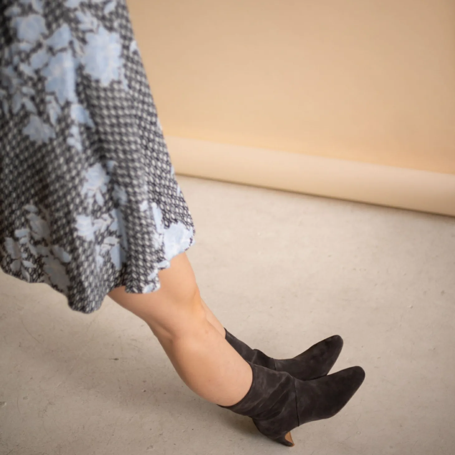 Botki|Balagan Adina Botki, Antracytowy Welur