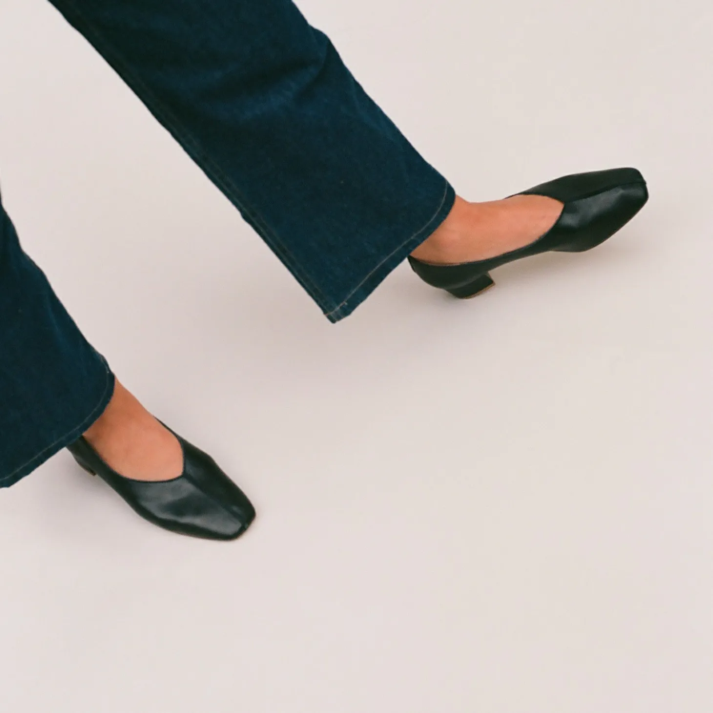 Czółenka|Balagan Apulia Czółenka, Czarny