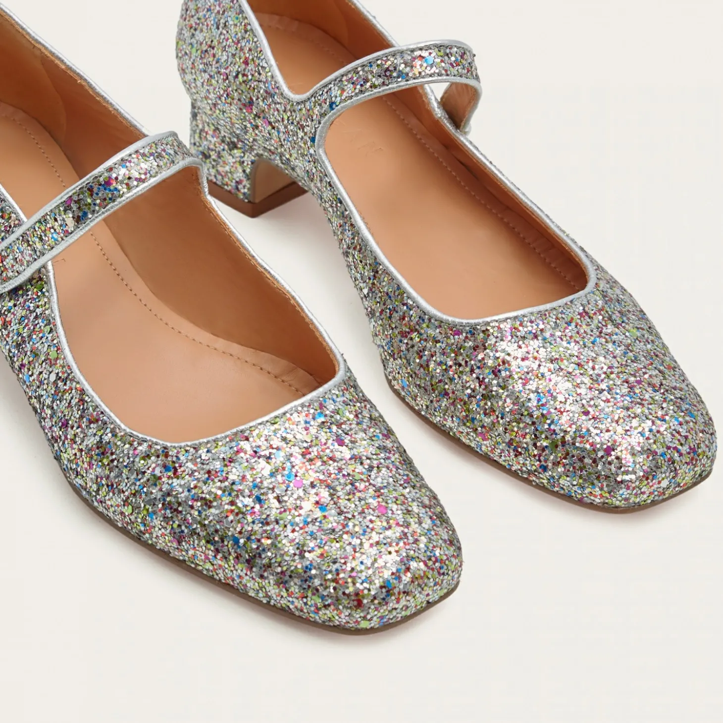 Czółenka|Balagan Dora Czółenka Na Niskim Obcasie, Confetti