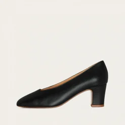 Czółenka|Balagan Dvora Czółenka, Czarny