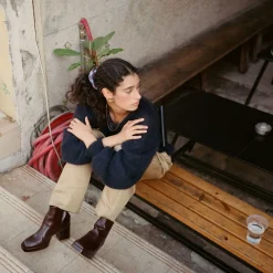 Botki|Balagan Elton Botki, Mahoniowy