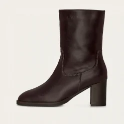 Botki|Balagan Gawoa Botki, Ciemny Braz