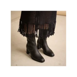 Botki|Balagan Gawoa Botki, Czarny