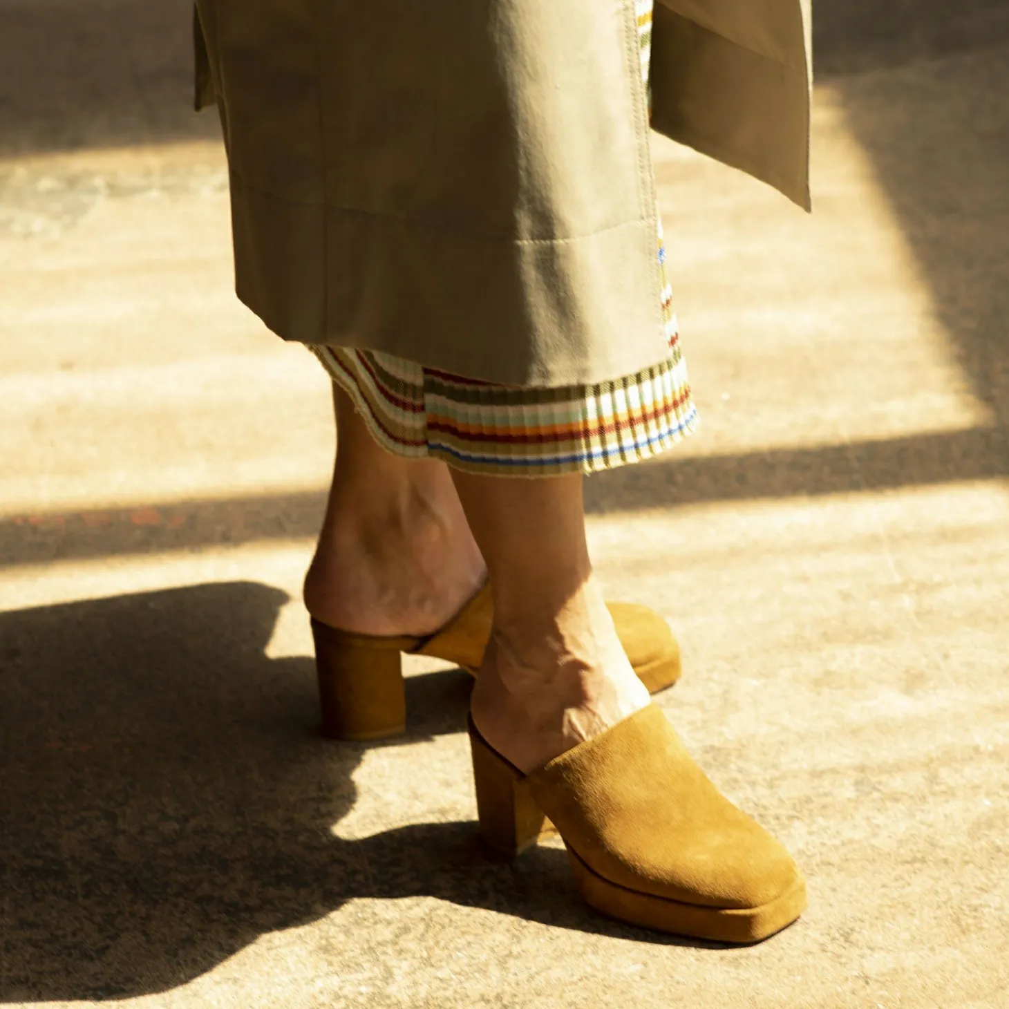 Klapki|Balagan Gloria Klapki, Karmelowy Welur