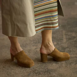 Klapki|Balagan Gloria Klapki, Karmelowy Welur