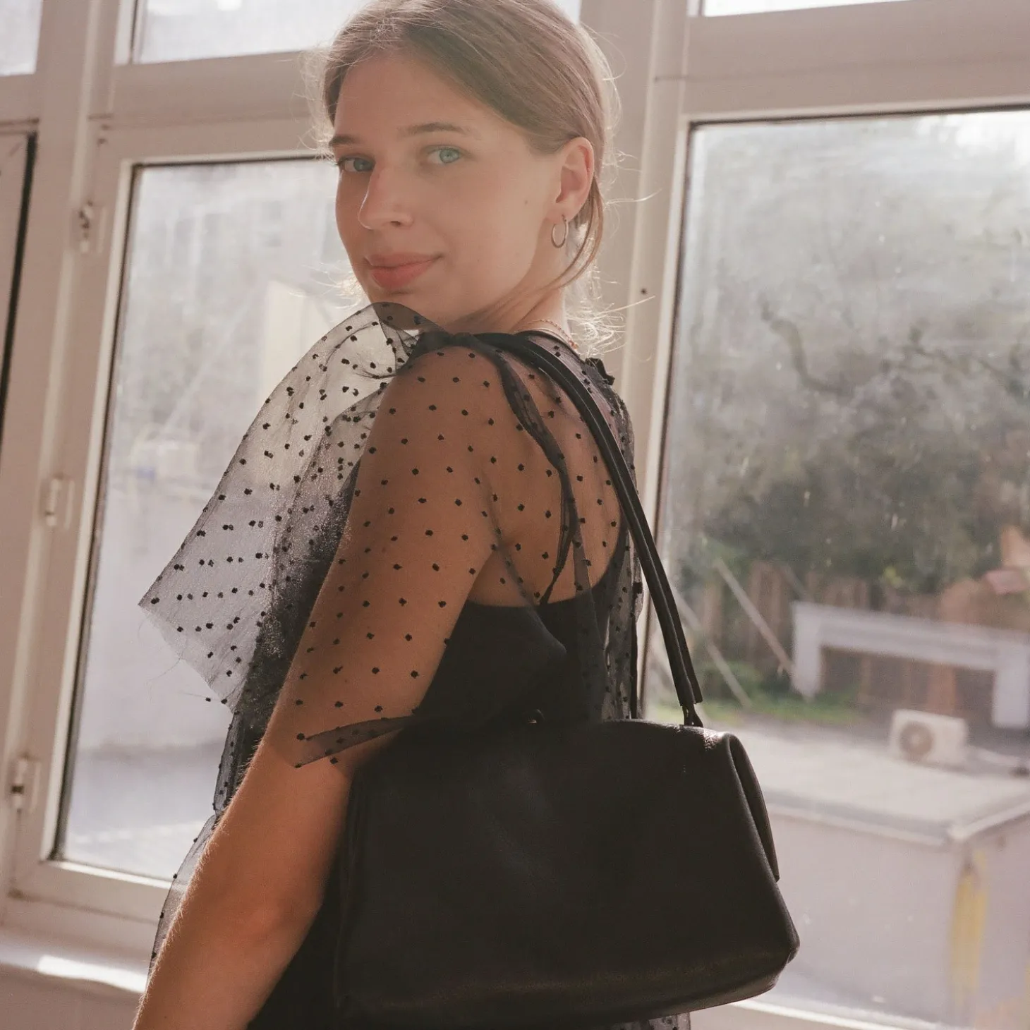 Minitorebki|Balagan Hug Bag Torebka L, Czarny