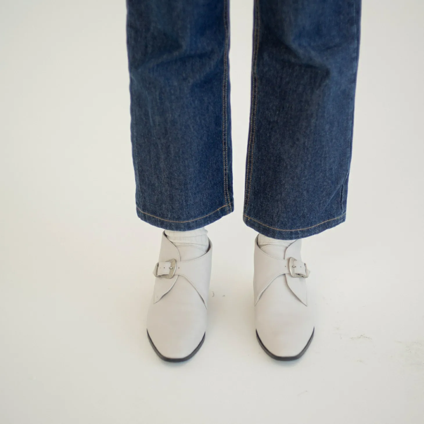 Półbuty|Balagan Louis Botki, Zlamana Biel