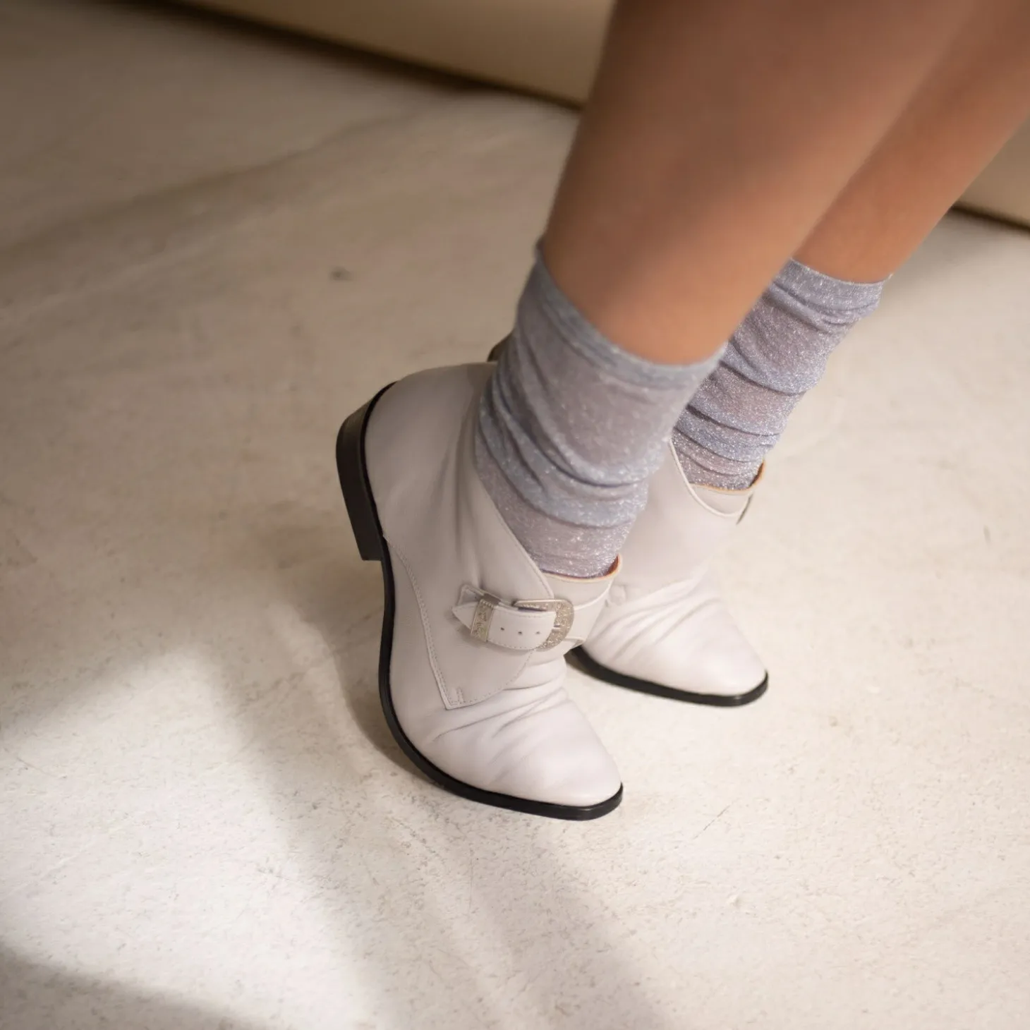 Półbuty|Balagan Louis Botki, Zlamana Biel