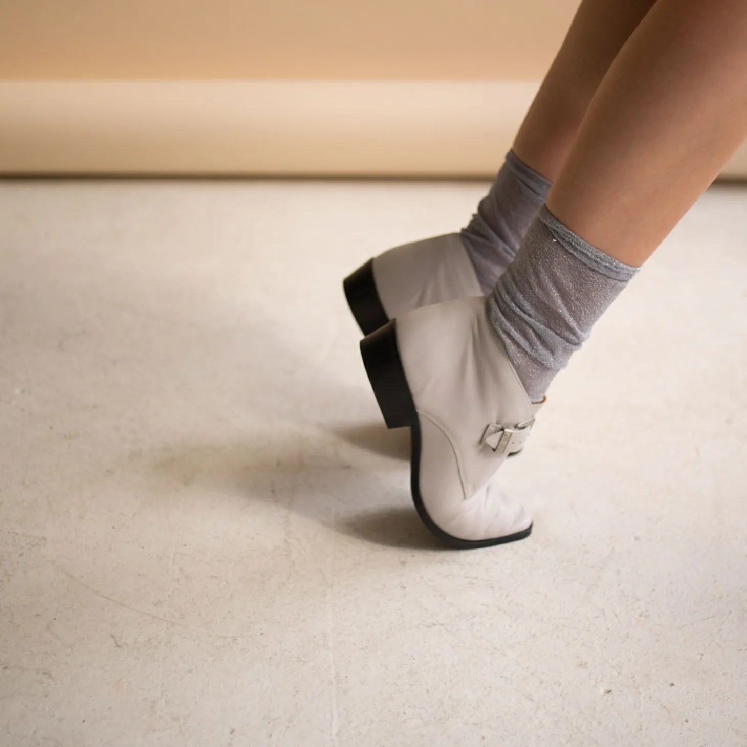 Półbuty|Balagan Louis Botki, Zlamana Biel