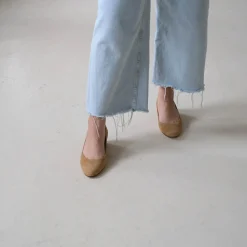 Czółenka|Balagan Migdal Czółenka Na Niskim Obcasie, Waniliowy Zamsz