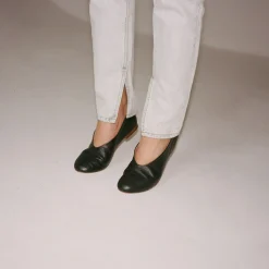 Baleriny|Balagan Opera Baleriny, Czarny