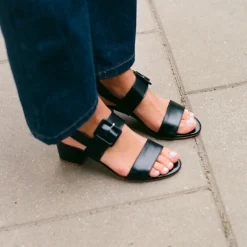 Sandaly|Balagan Rehava Sandaly, Czarny Rustykalny