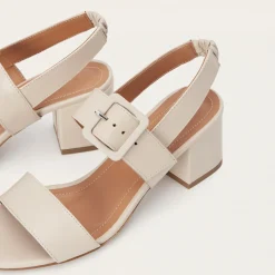 Sandaly|Balagan Rehava Sandaly, Kremowy