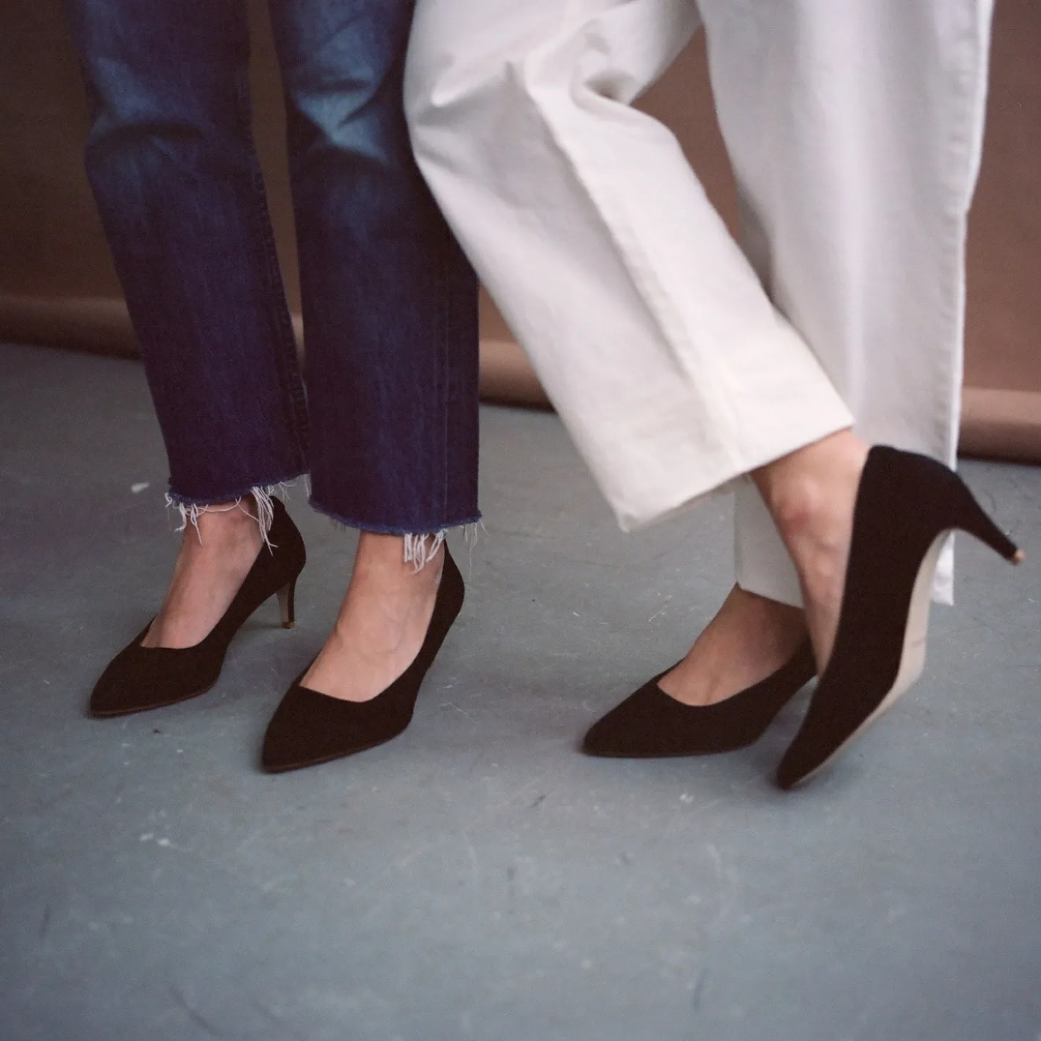 Szpilki|Balagan Sica Czółenka, Czarny Zamsz