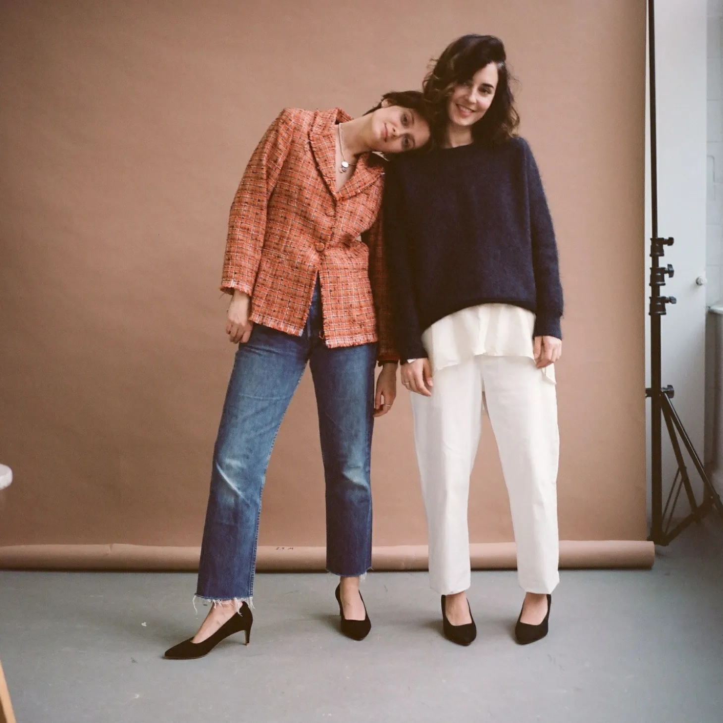 Szpilki|Balagan Sica Czółenka, Czarny Zamsz