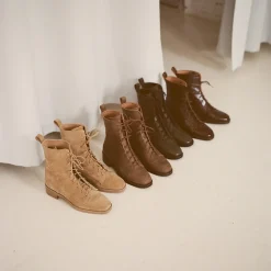 Botki|Balagan Tzava Botki, Woskowany Braz