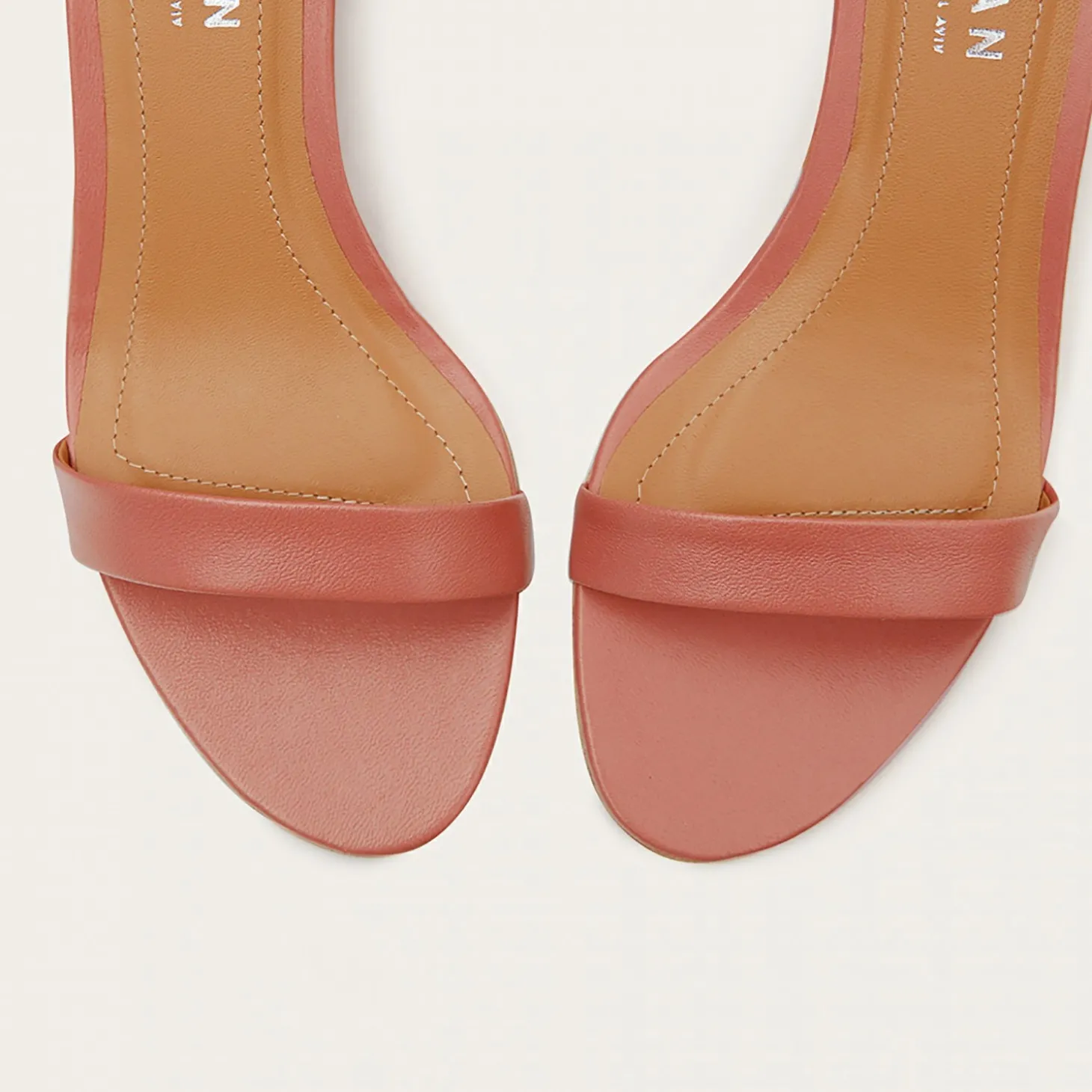 Sandaly|Balagan Ulam Sandaly, Koralowy