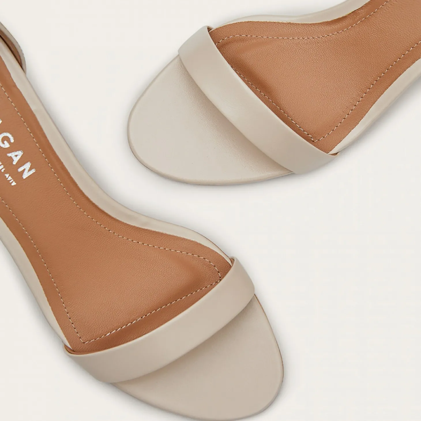 Sandaly|Balagan Ulam Sandaly, Kremowy