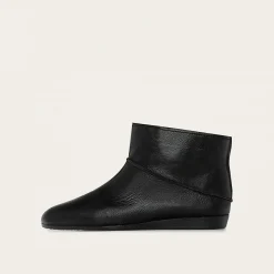 Botki|Balagan Vanya Botki, Czarny